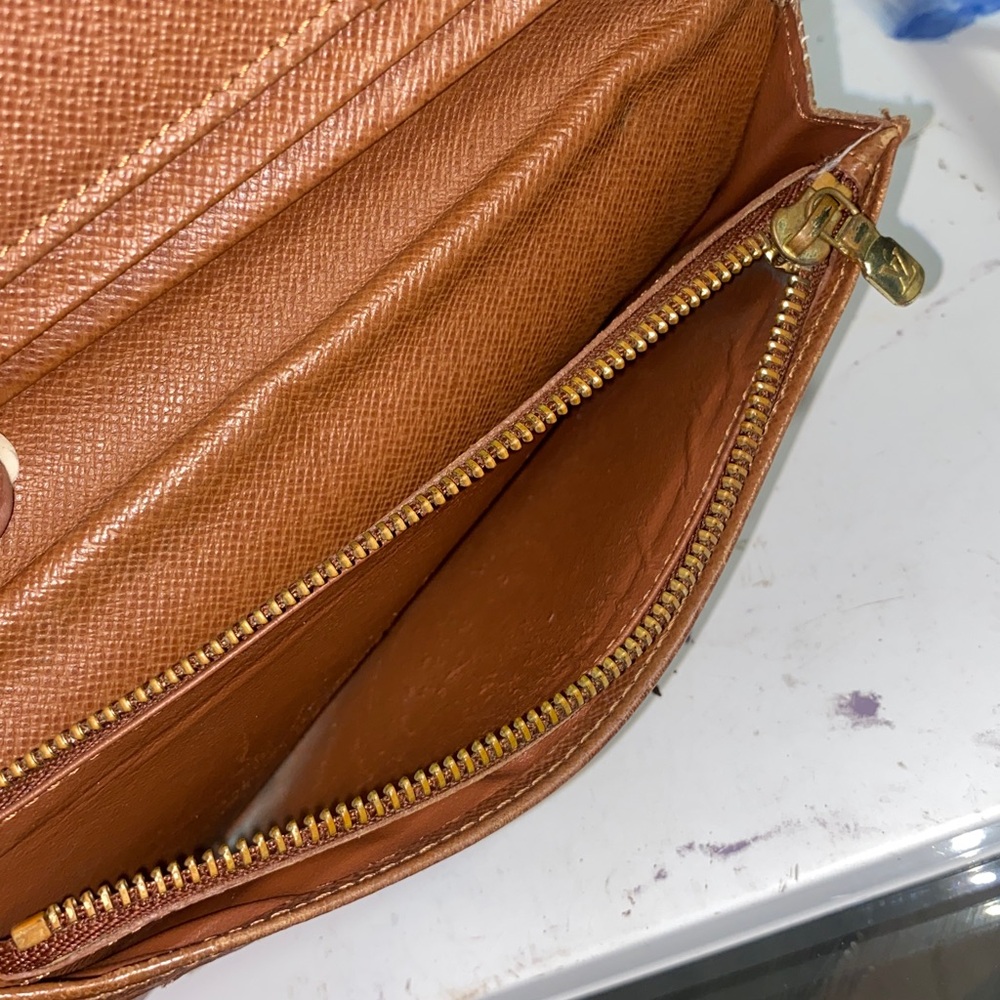 Authentic Louis Vuitton Monogram Brazza unisex Wa… - image 9